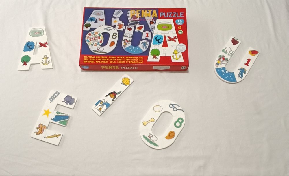 Puzzle A E I O U crianças 2/7 anos