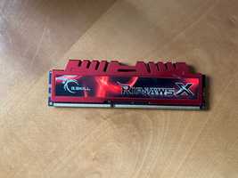 Memória RAM 4GB DDR3 - 1333