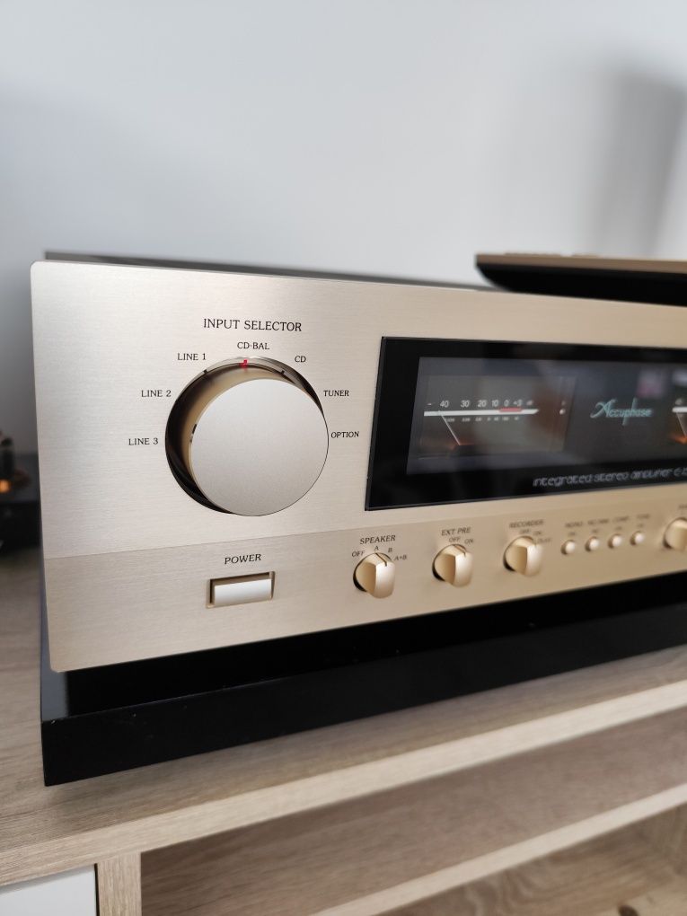 Accuphase E-250 idealny