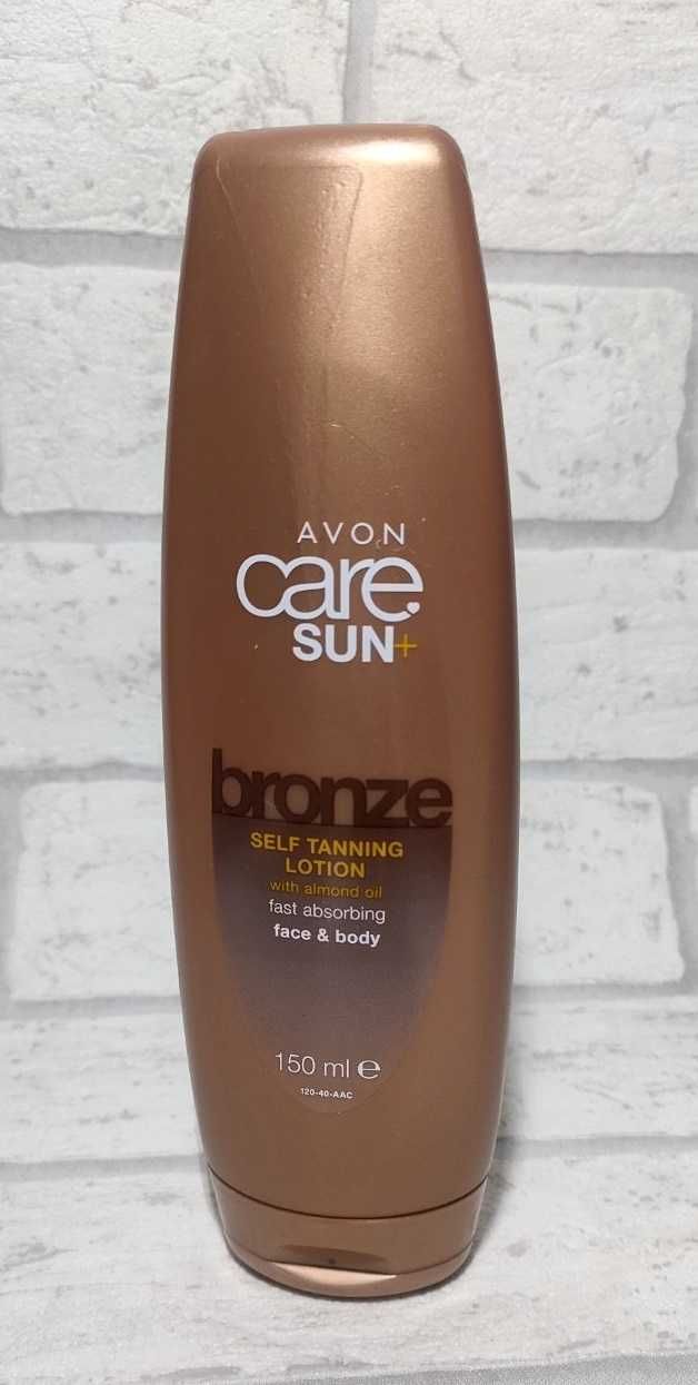 nawilżający samoopalacz Avon Bronze