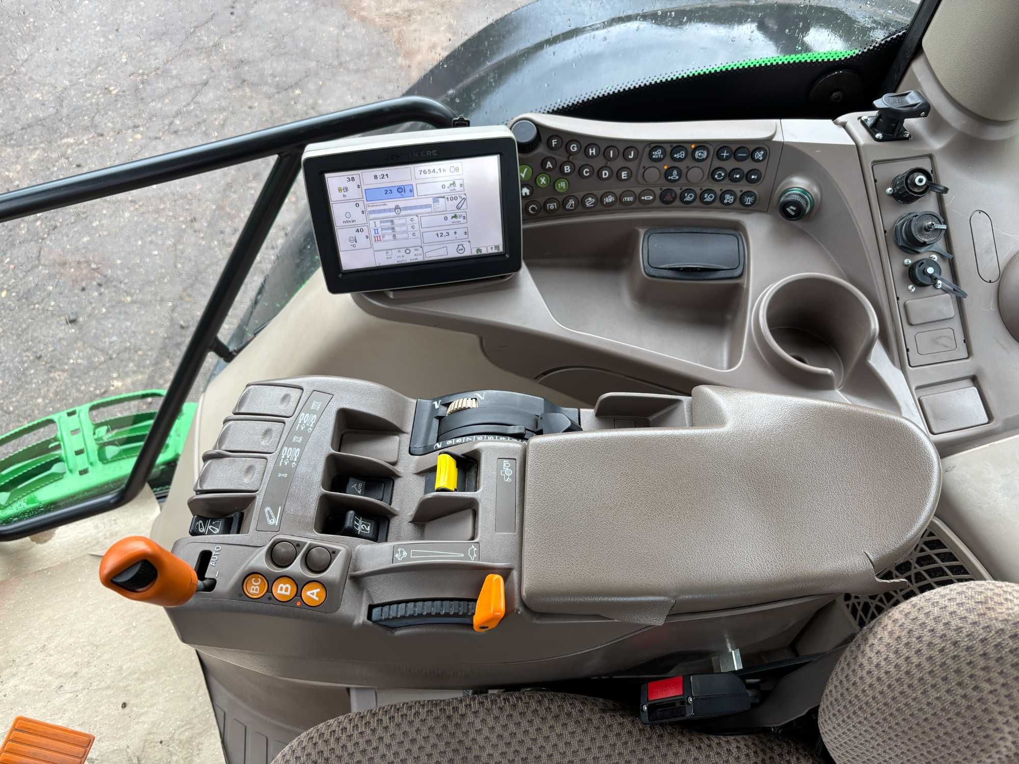 John Deere 6190R 2014p