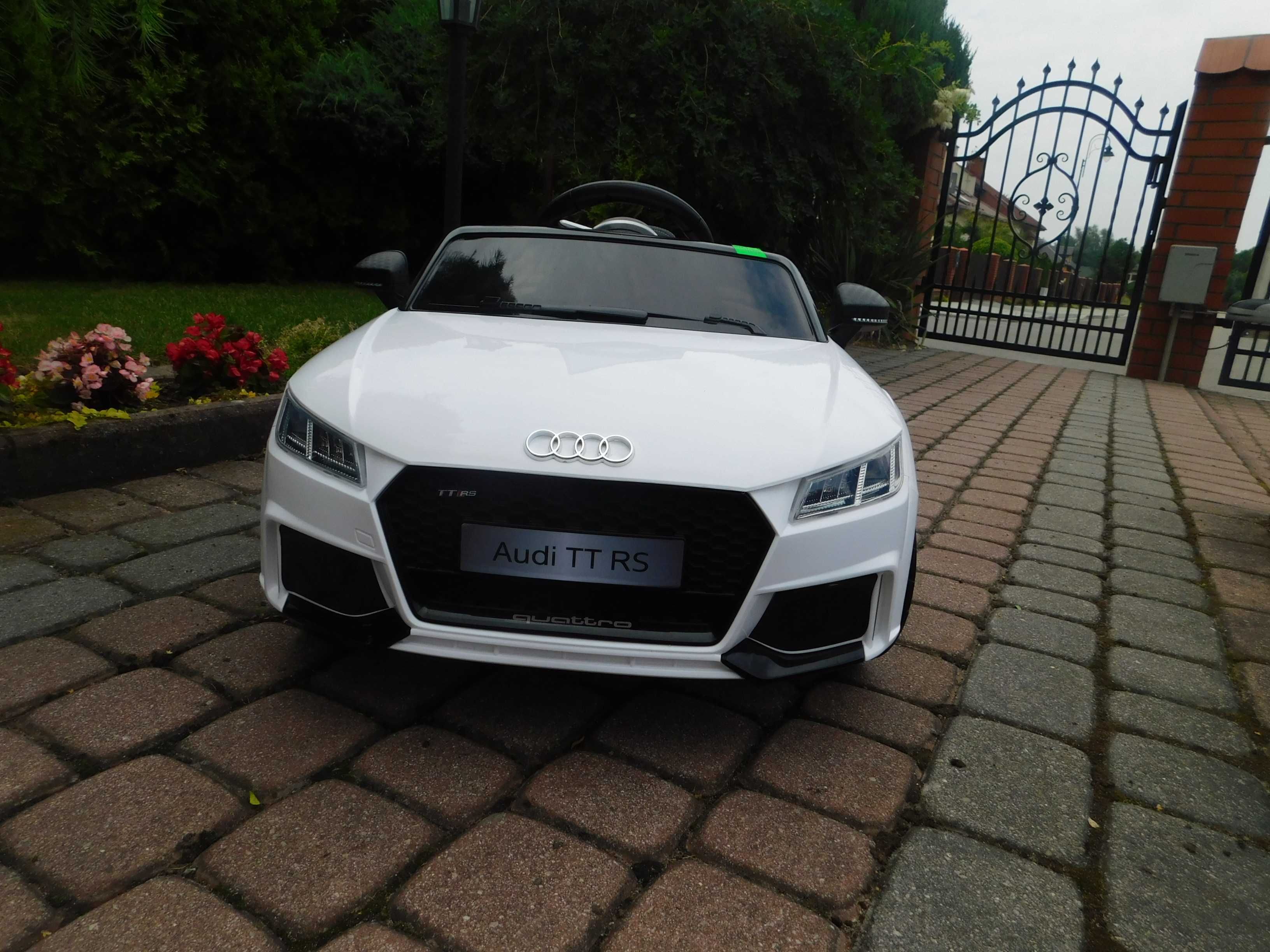 Samochód na akumulator Audi TT RS Pilot USB Auto EVA POJAZD autko