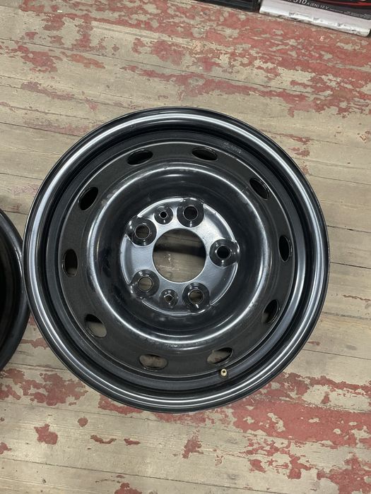 Диски нові на R16  5/130