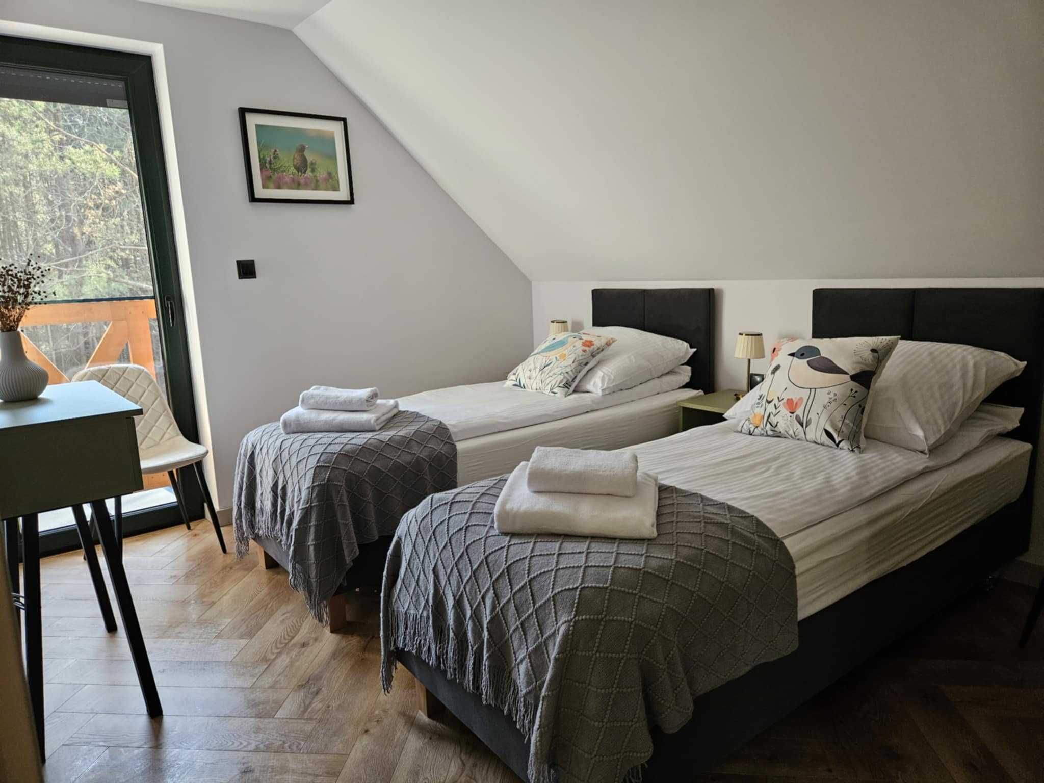 Domek na wynajem w lesie. Jacuzzi, sauna. Panieński. Urodziny. Rzeszów