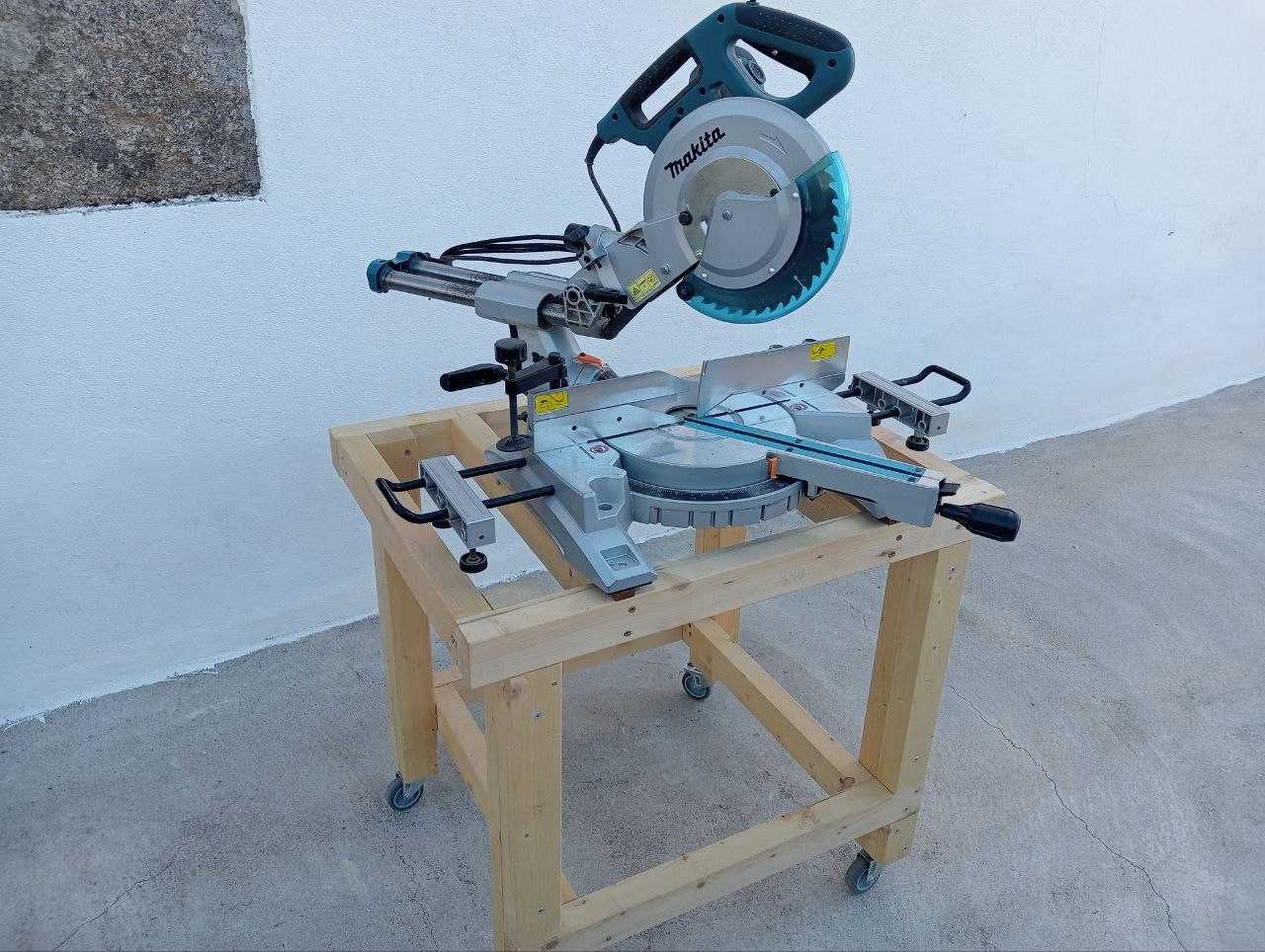 Serra esquadria telescópica Makita 1.430W 260 LS1018LN