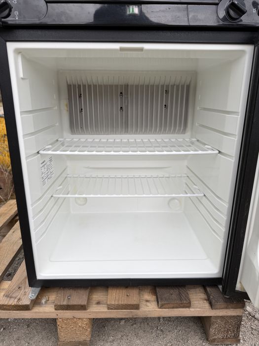 Lodówka absorpcyjna Dometic COMBICOOL RF 60,