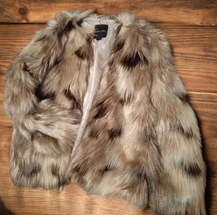 Шуба жіноча зі штучного хутра  без утеплювача