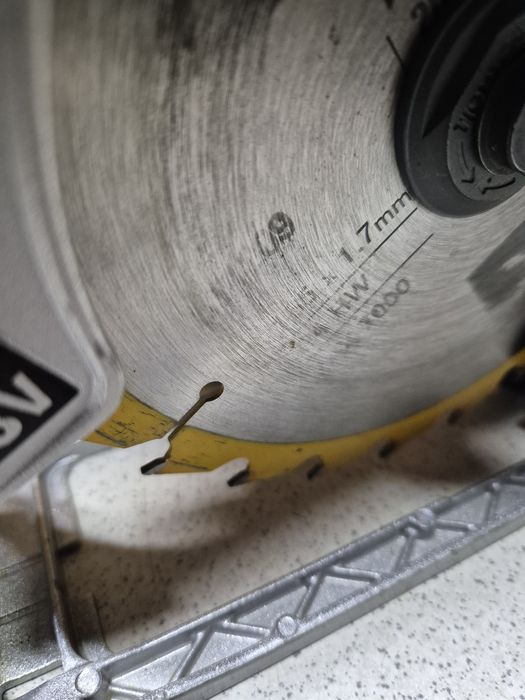 DeWalt Pilarka Tarczowa DCS391 Orginał! F16