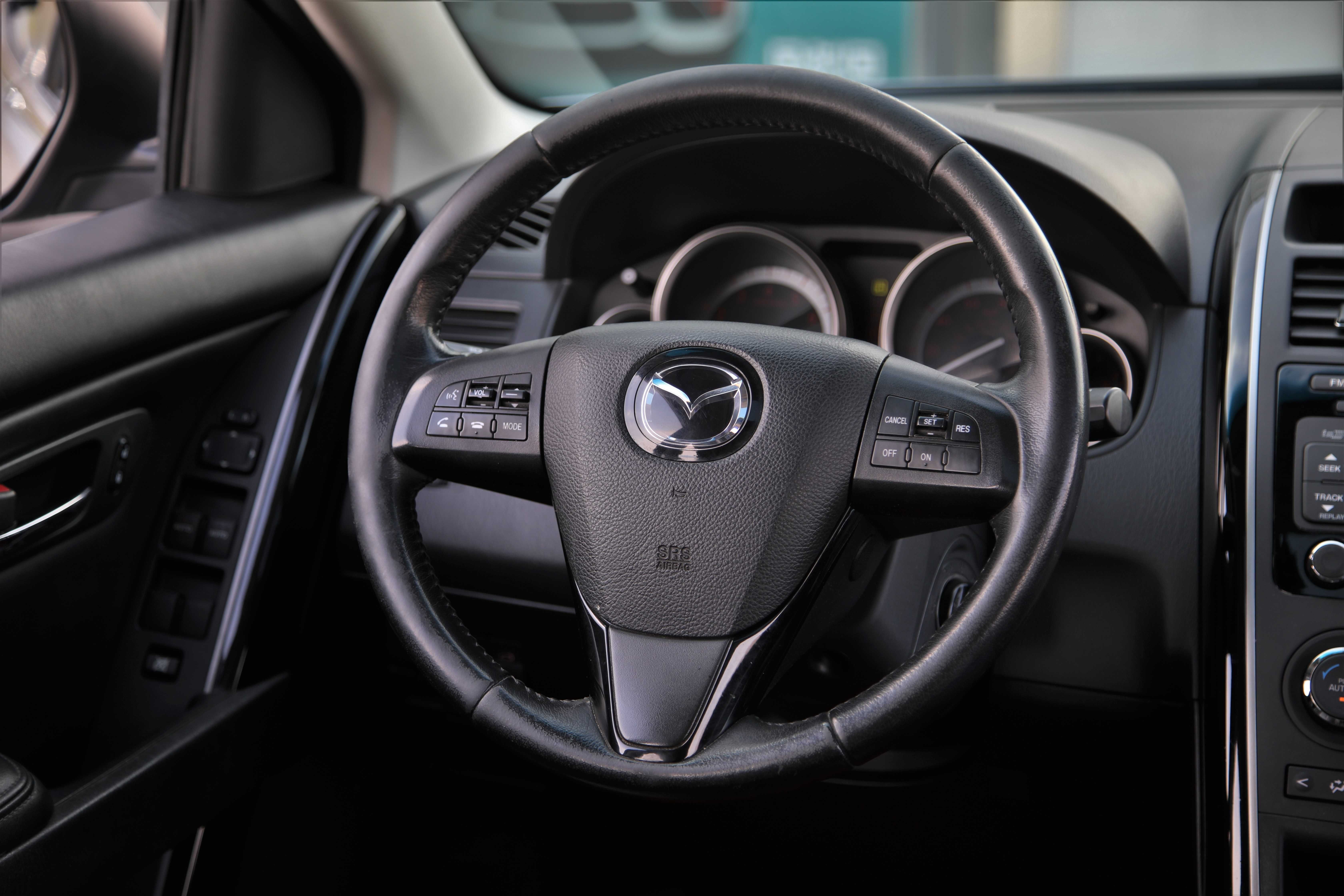 Mazda CX-9 2011 року