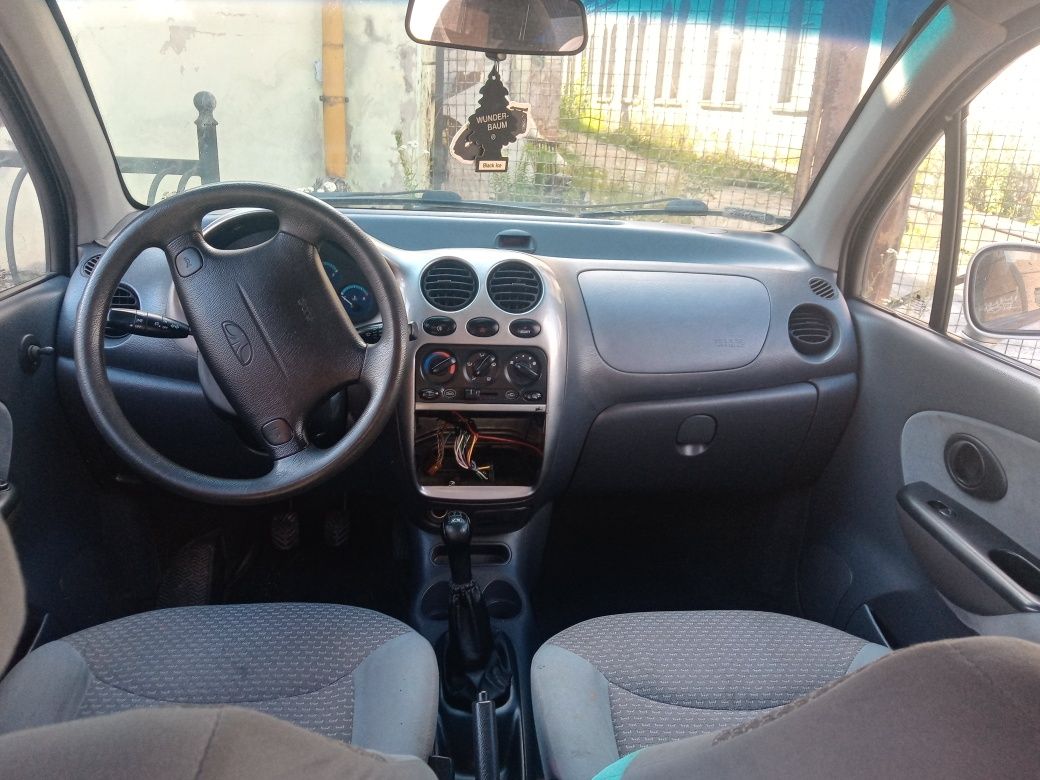 Sprzedam auto widoczne na zdjęciach