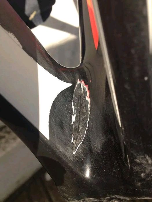 Reparação de quadros de carbono