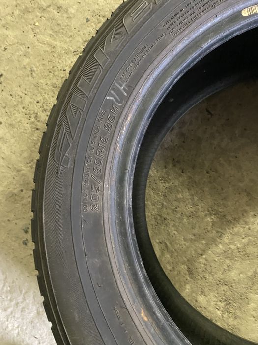 Колеса зимові, на сезон хватить