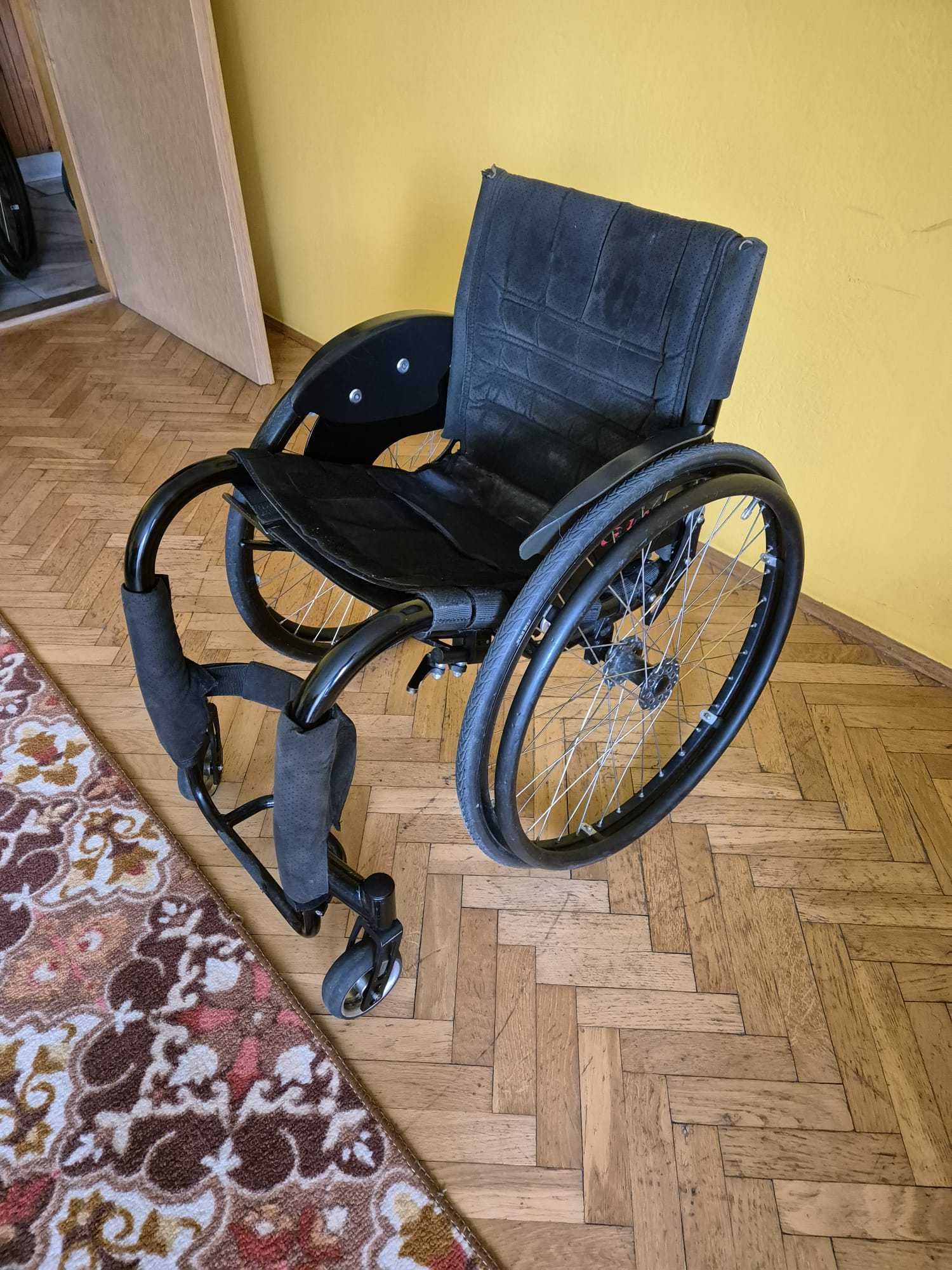 Wózek inwalidzki aktywny  GTM