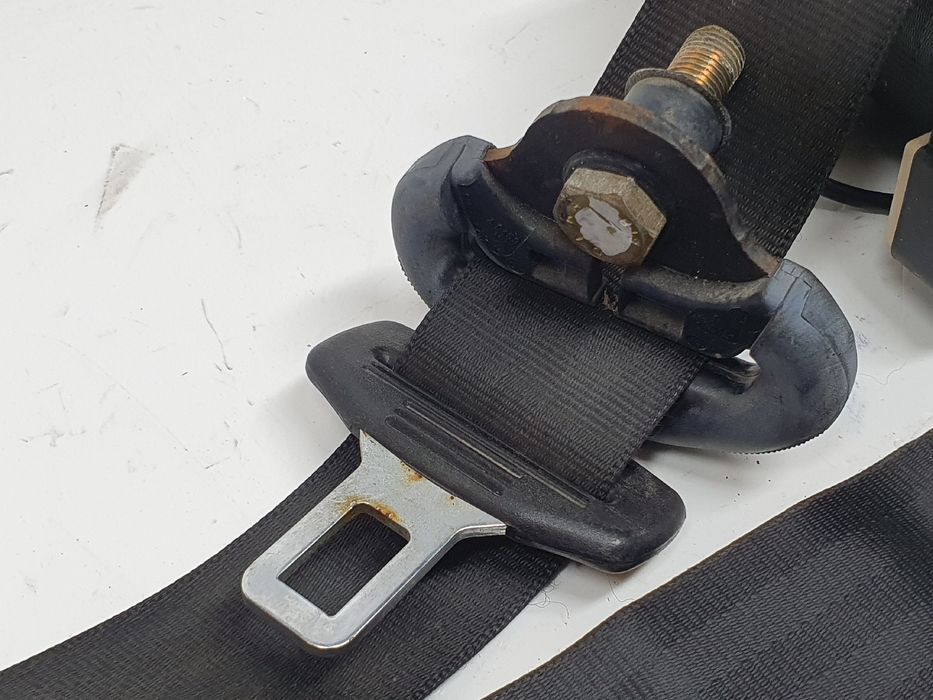 Cinto frente direito SKODA Octavia I Hatchback (1U2)