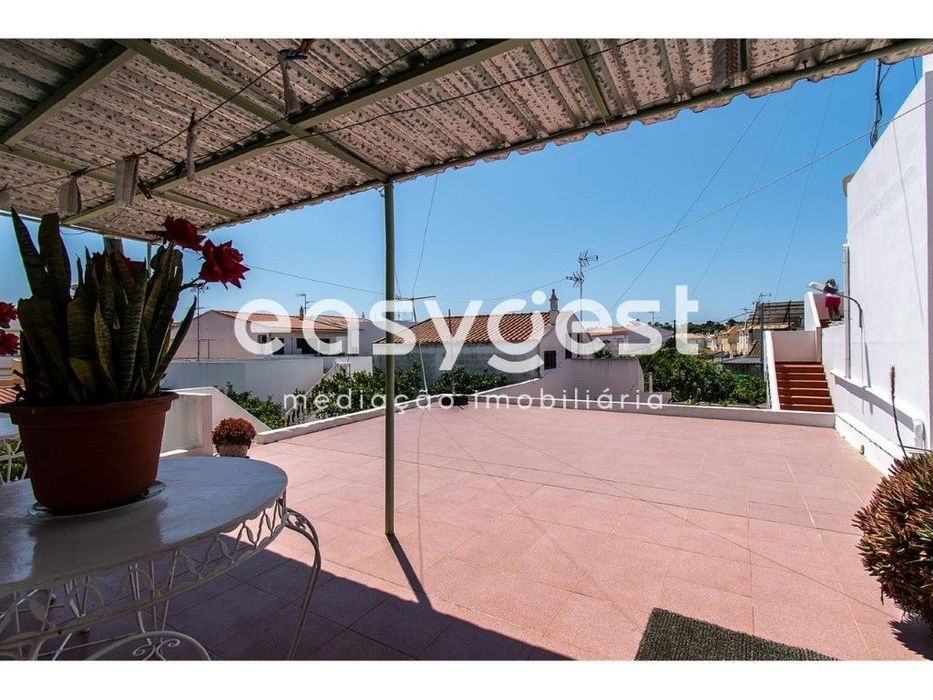 Moradia Bi-familiar, T7 em Hortas, Vila Real de Santo António