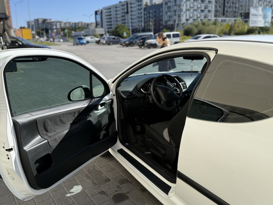 Peugeot 207 у гарному стані за хорошою ціною