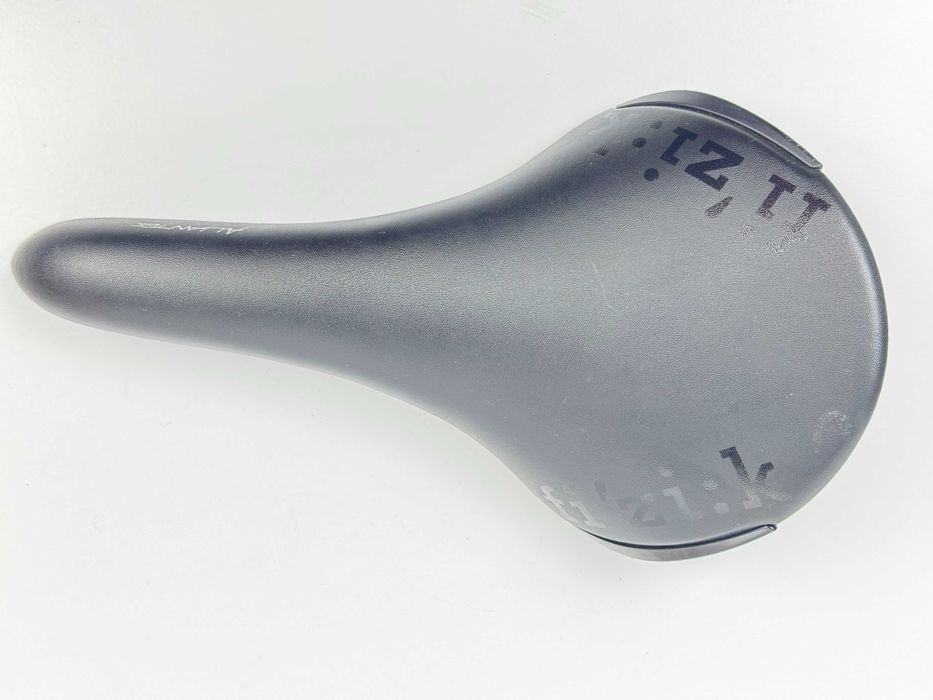 Siodełko Siodło Szosowe Gravelowe FIZIK ALIANTE LARGE  Szosa jak NOWE