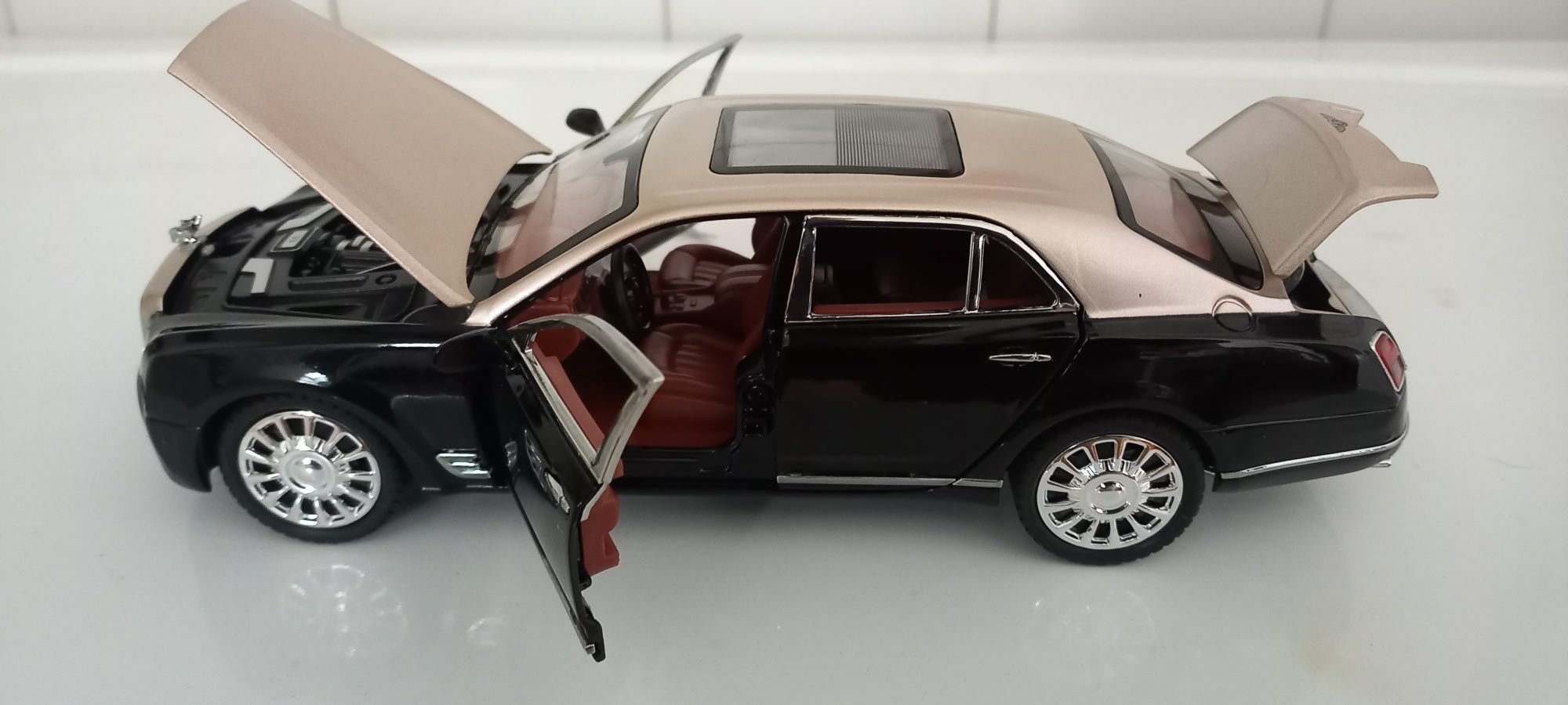 Bentley Mulsanne miniatura 1/24