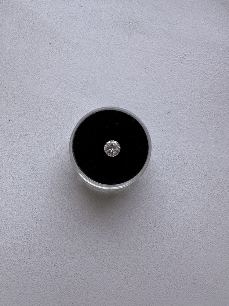 Золота каблучка з природни діамантом,кольцо бриллиантом 0.65 ct(5.5 мм