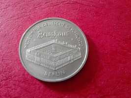 Moneta 5 marek niemieckich z 1990 roku