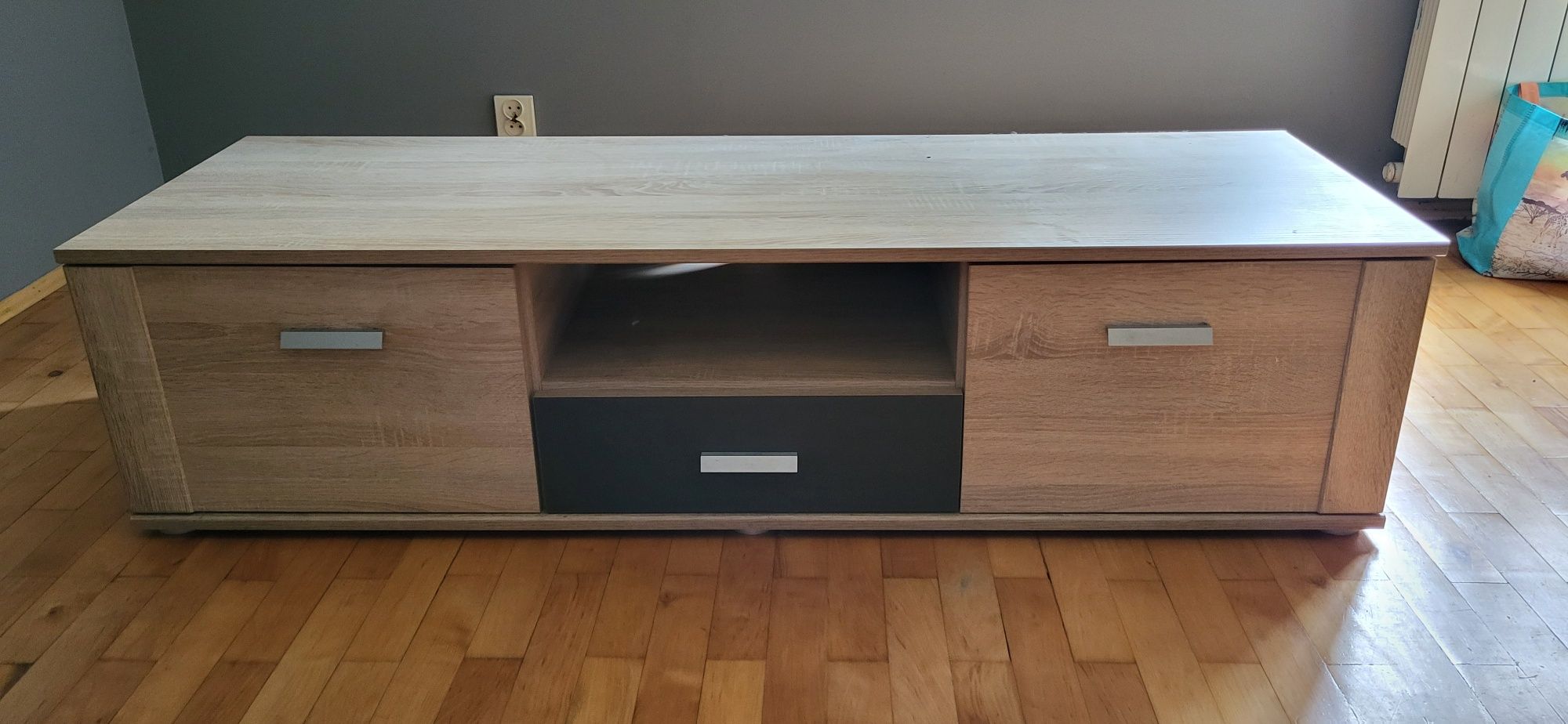 Szafka pod telewizor
