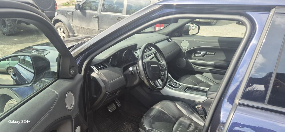 Ренж Ровер           .