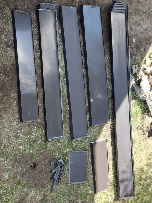 Parapety zewnętrzne aluminiowe - 13 szt.