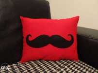 Almofada bigode, nova