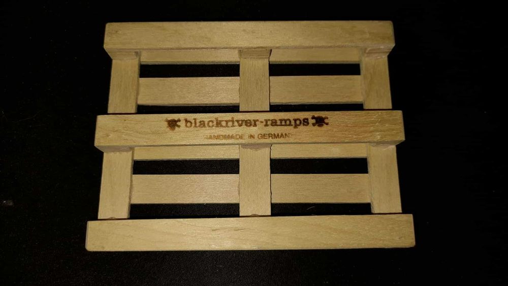Przeszkody fingerboard blackriver