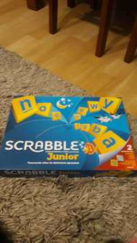 Scrabble Junior układanie słów