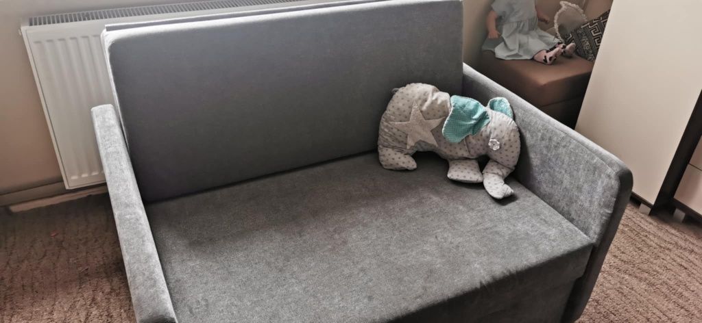 Kanapa dwuosobowa jak nowa 120cm rozkladana