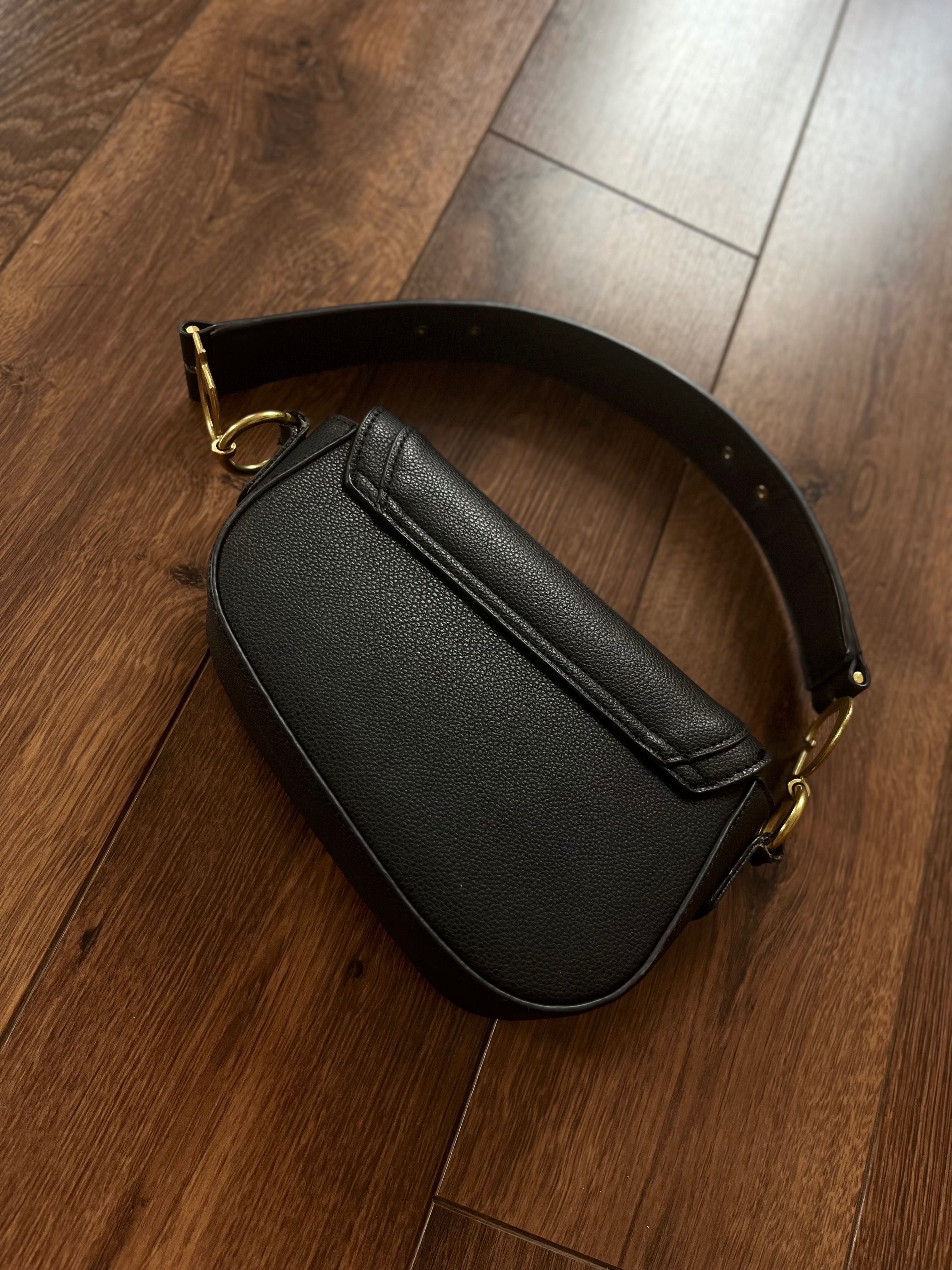 Сумка Guess сідло чорна