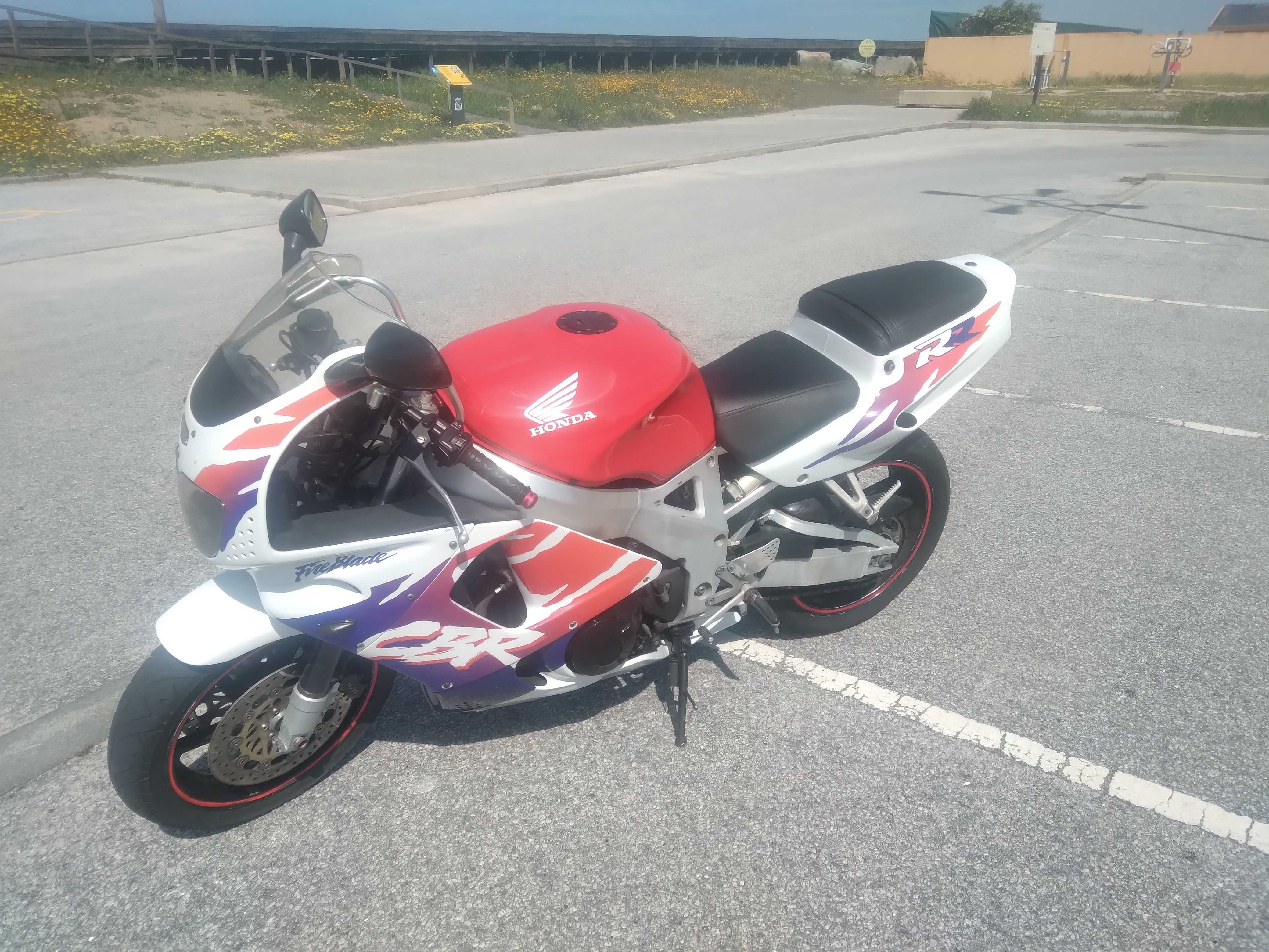 honda cbr 900 rr sc 28