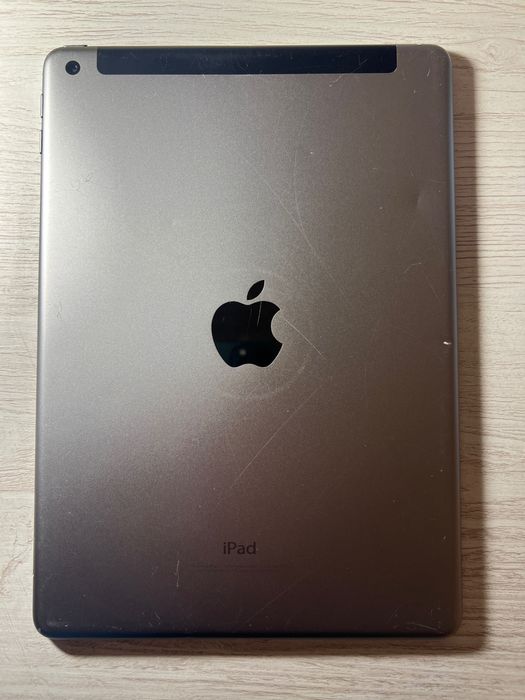 iPad 6 128gb робочий
