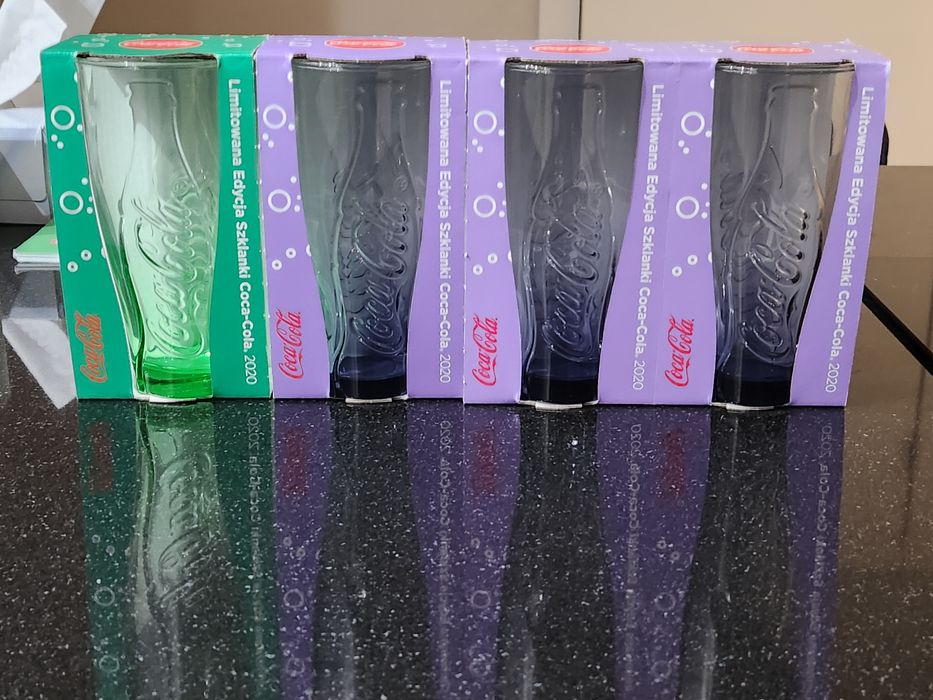 4 szklanki Coca Cola z 2020 r. Mcdonalds