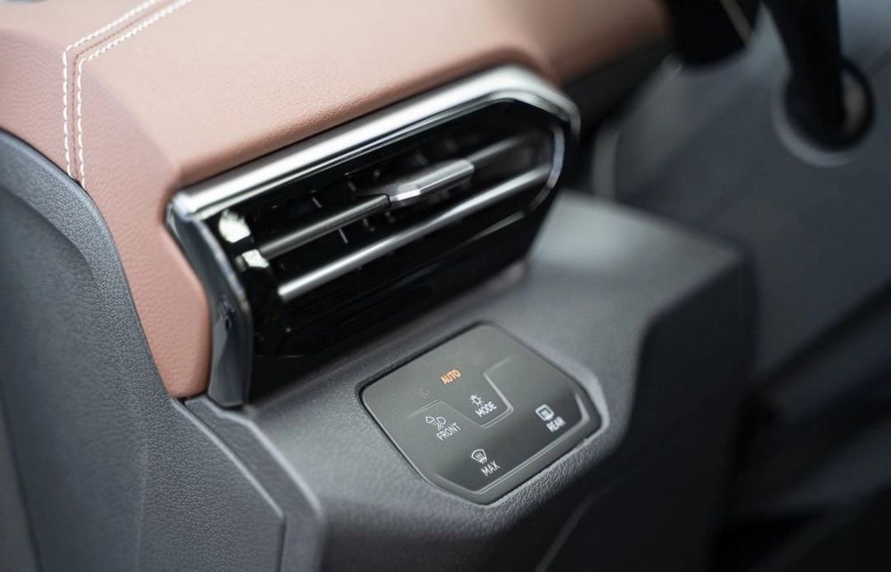 volkswagen ID 4  2021 року