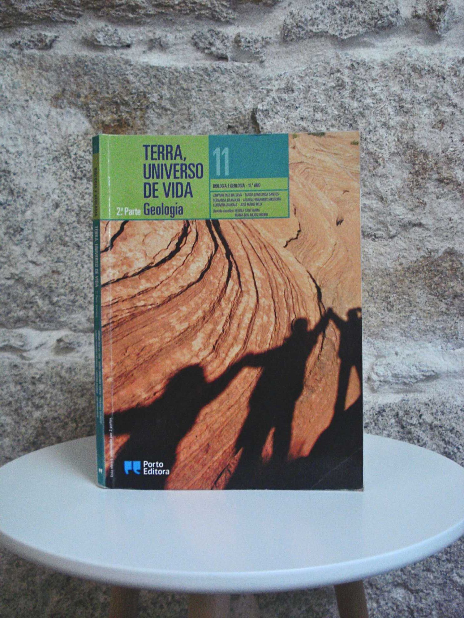 Manual "Terra, Universo de Vida" - 11º ano - Biologia e Geologia