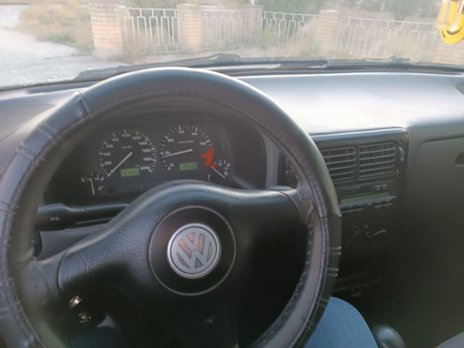 Продам фольвакген каддик . Строчно