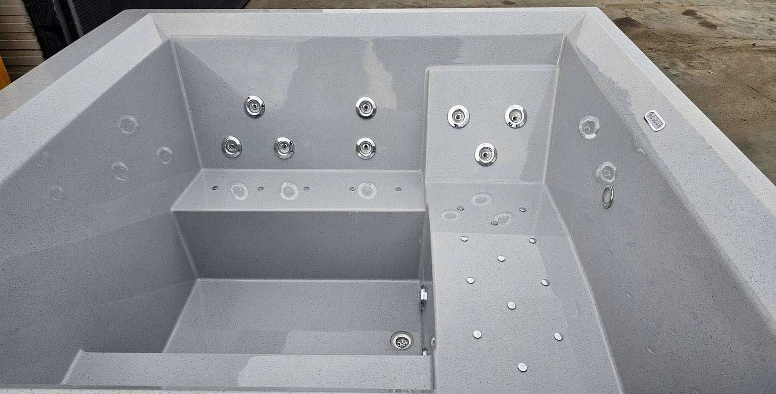 JACUZZI OGRODOWE MODERN 5-6 Osobowe w zabudowie