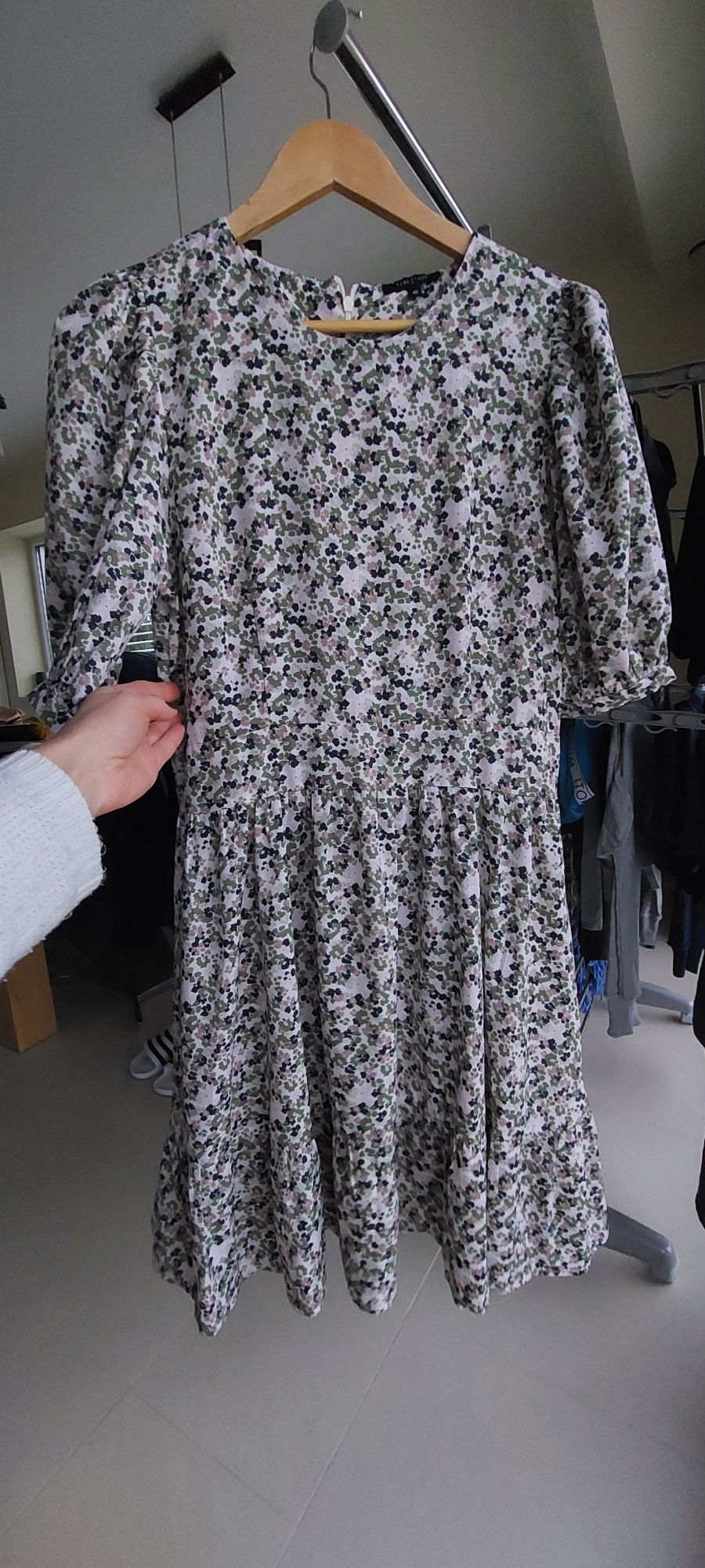Sukienka  Femmestage Monnari