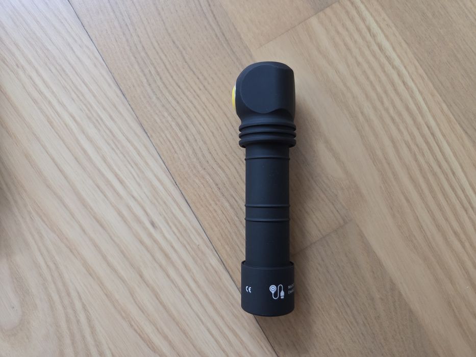 Latarka czołowa Armytek Wizard C2 Pro