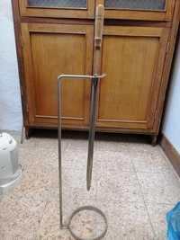 Espeto com suporte inox