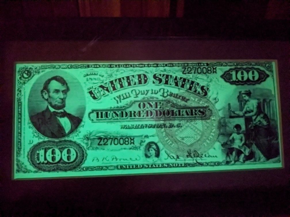 Інтер'єрна картина.One hundred dollars