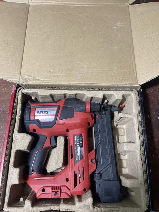 Степлер акумуляторний для скоб Einhell Fixetto S 18/38S