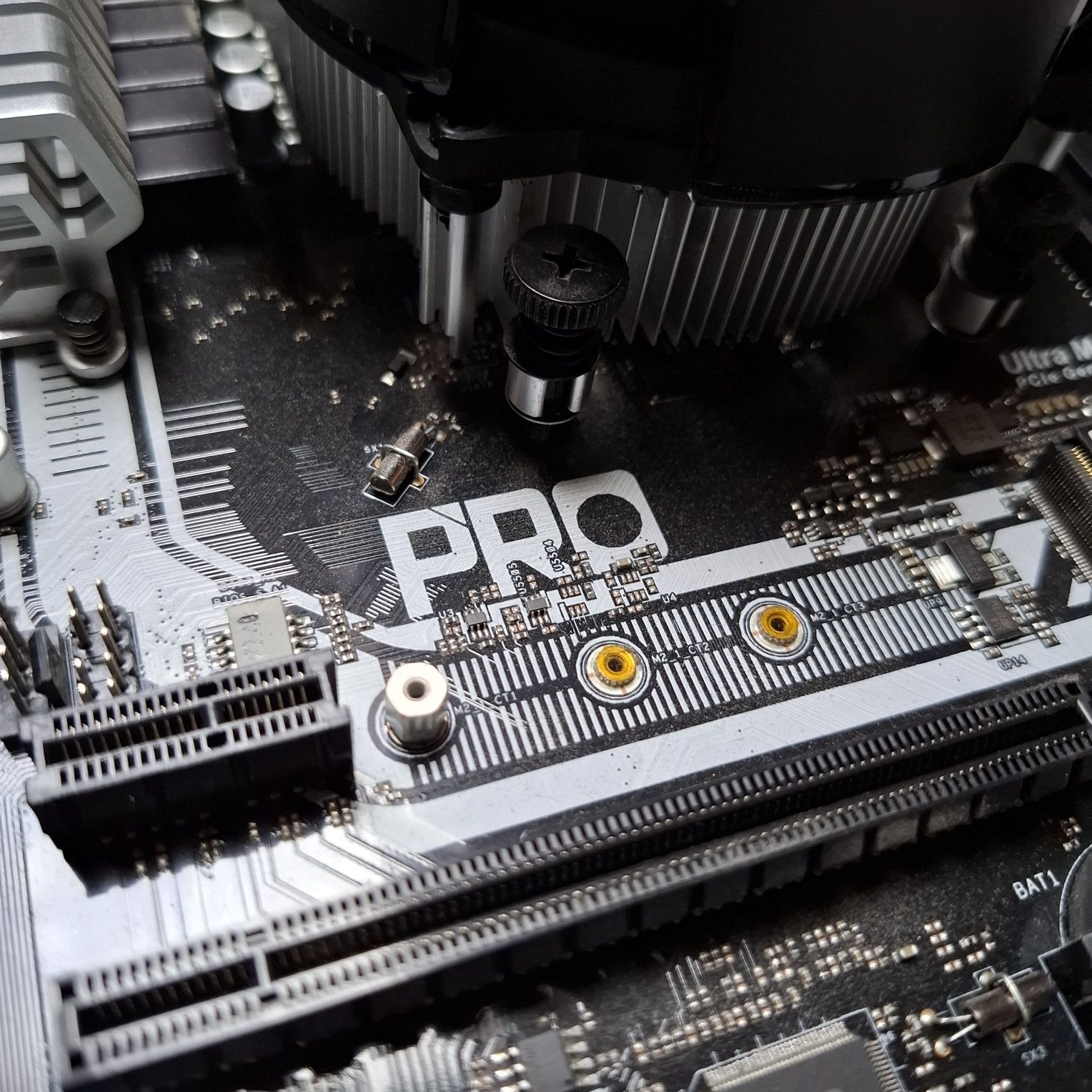 Płyta główna ASROCK A320M Pro4 AM4 mATX + AMD Ryzen 5 1400