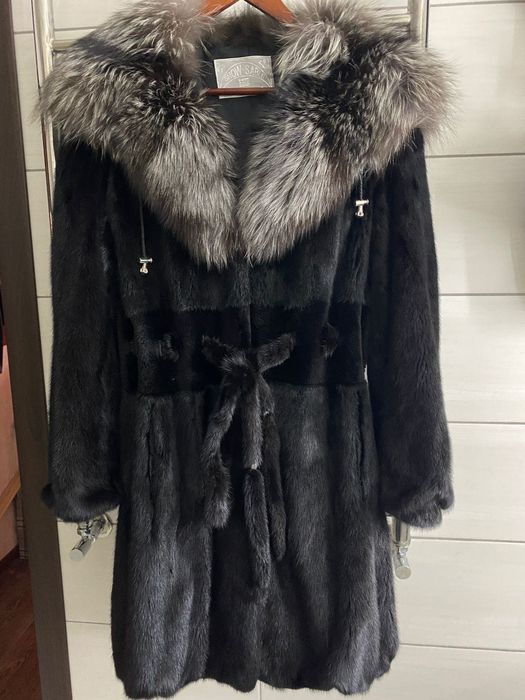 Шуба жіноча норкова
