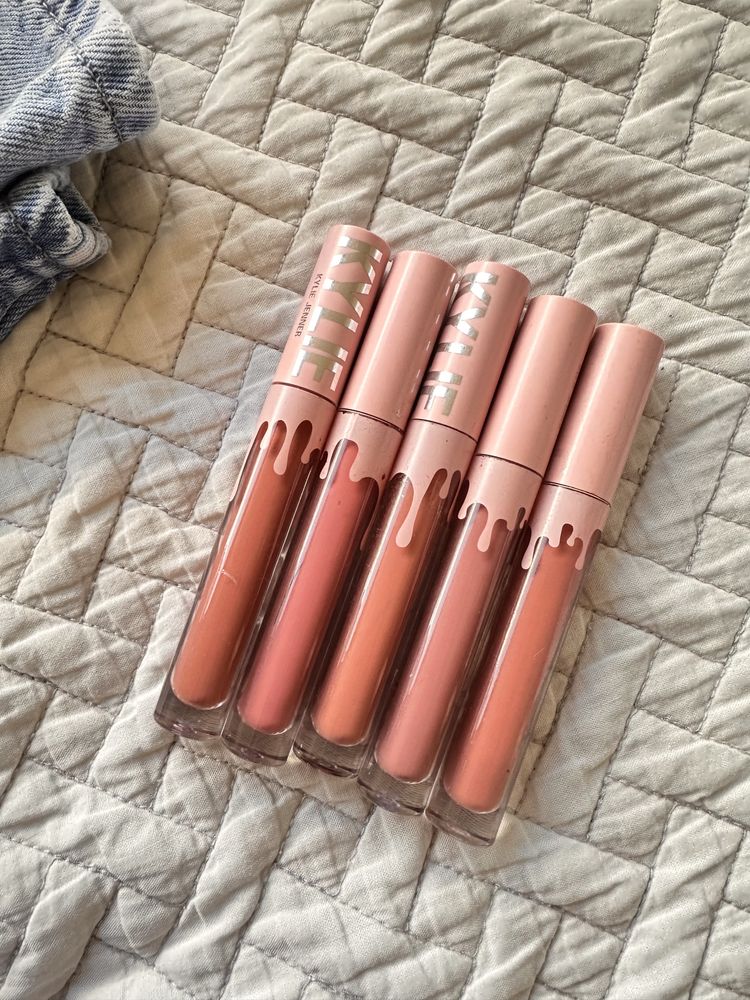 Pomadka kylie 5 sztuk nude