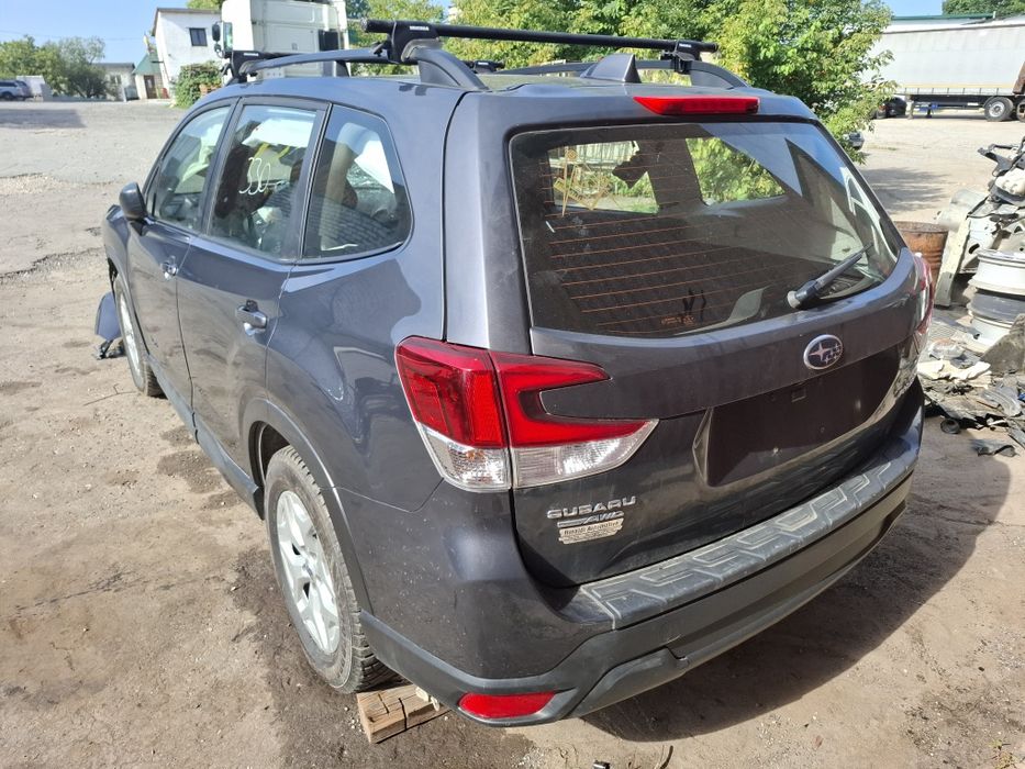 Задній бампер фонарь subaru forester sk s14 форестер 2018-2022 рік
