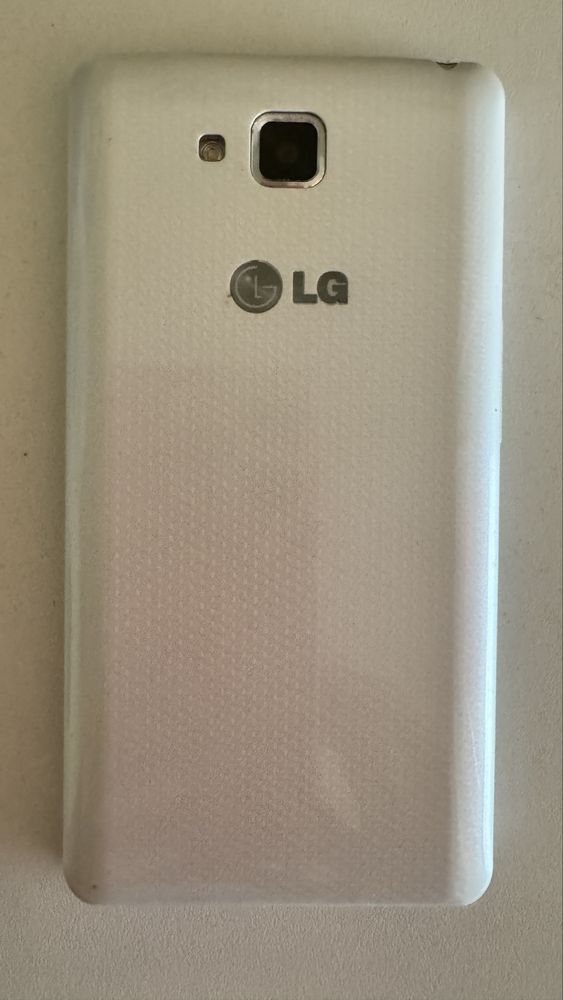 Telefon komórkowy LG 9 II, 8MP