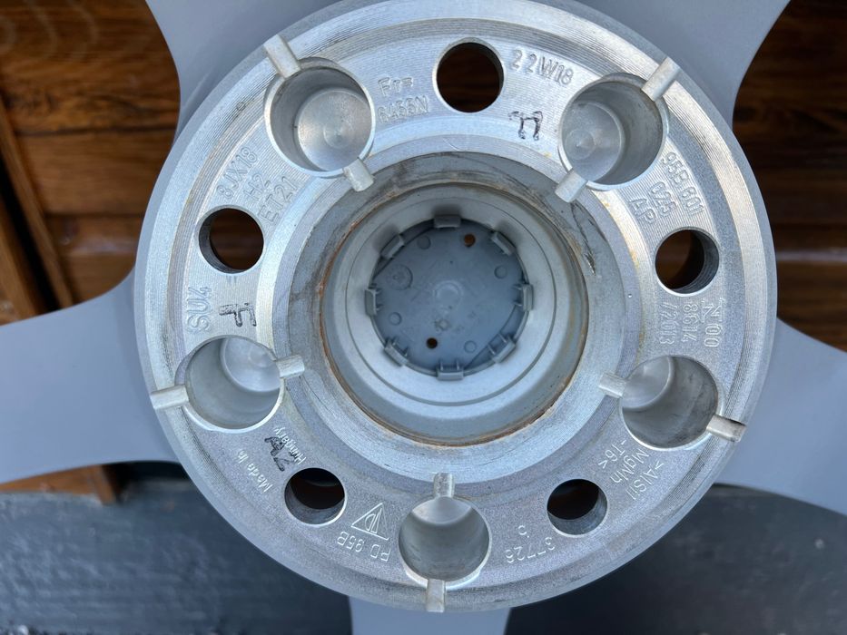 Nowe koła letnie felgi opony PORSCHE MACAN 18" oryginał